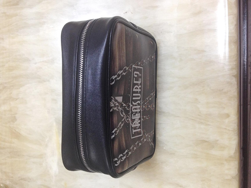 印衣服的熱轉(zhuǎn)印機(jī)多少錢？如何選購適合的設(shè)備？