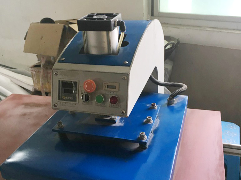 熱轉(zhuǎn)印pcb要不要照燈？